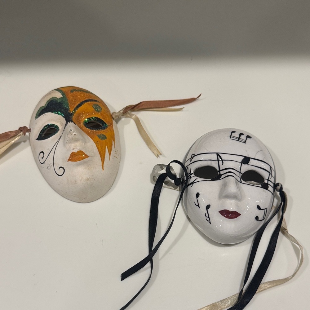 VINTAGE Decorative Venetian Style Masquerade Masks Ceramic Porcelain
